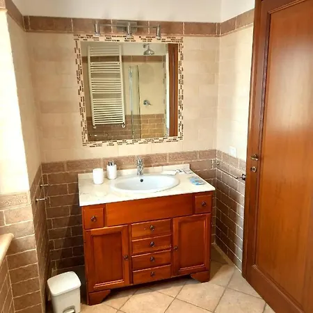 La Casa Di Ludo Ronciglione (Viterbo)
